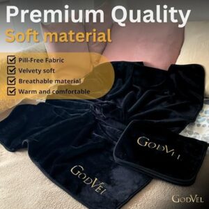 GodVel Set di coperta e cuscino da viaggio 2 in 1, morbida coperta in pile con borsa per il trasporto, perfetta per aereo, auto e campeggio, oggetti essenziali da viaggio, colore nero.